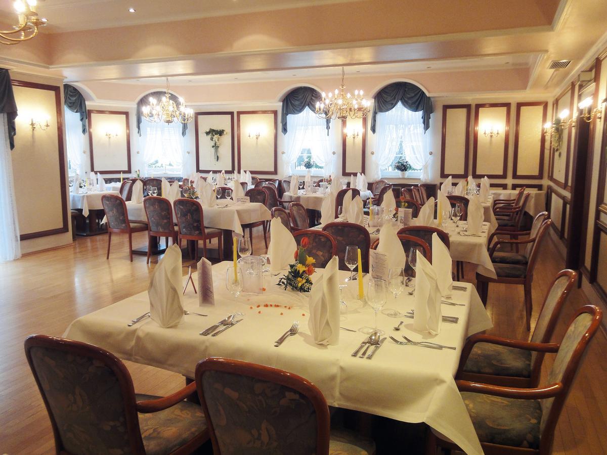 Landgasthof Hotel Bechtel Zella Екстер'єр фото